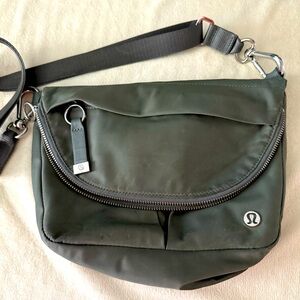 Women’s Lululemon All Night Festival Bag